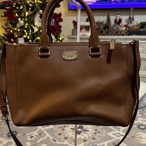 Elegant Brown Leather Handbag